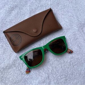 Ray-Ban Vibrant Green Sunglasses Special Series No. 11 with case
